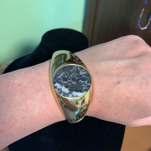 2/30 🧡 J Crew Cuff - Picture 3 of 3